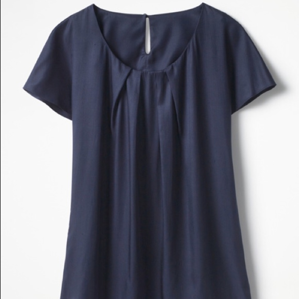 Navy blue Boden Ravello long top